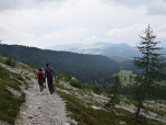 Vor uns können wir die weitläufigen Wiesen der Seiser Alm erkennen