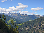 Mit Blick zu den Stubaier Alpen...