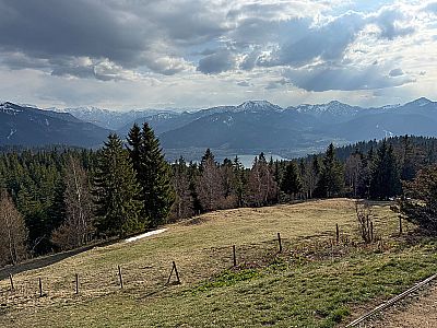 Blick von der Neureuth auf den Tegernsee