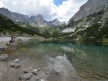 Das Wasser des Seebensee ist kristallklar