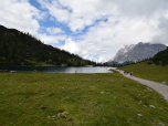Zurück marschieren wir wieder am Seebensee vorbei